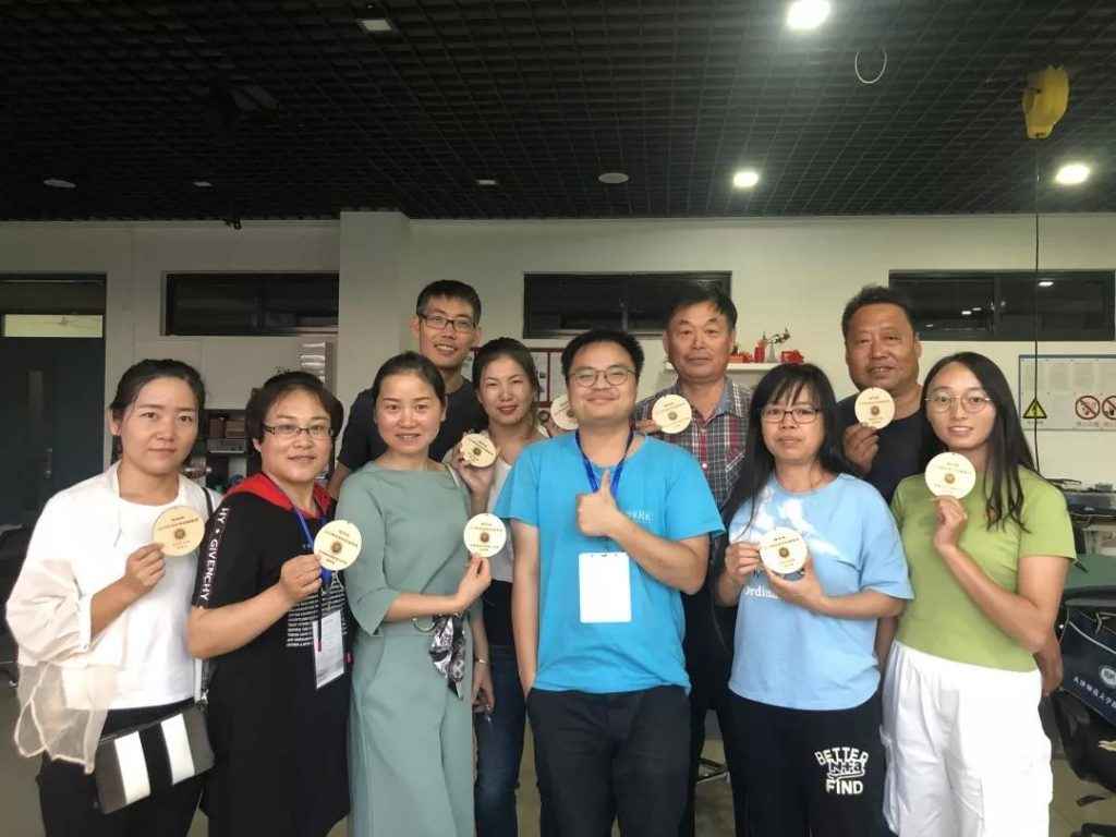 庆盛世华诞！雷宇在祖国各地开展激光创客师资培训，促创客教育文化繁荣！