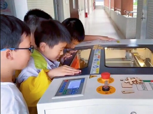 乐造匠牢牢抓紧学员目光