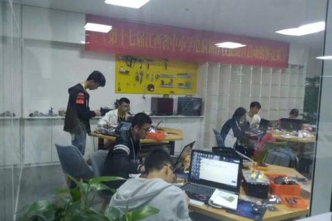 STEAM教育丨雷宇助力江西省第十八届中小学电脑制作技能提升活动创客竞赛