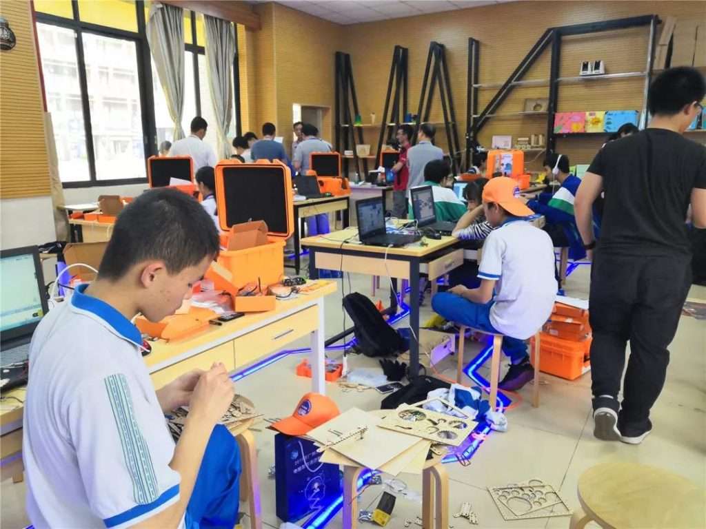 中学组竞赛现场