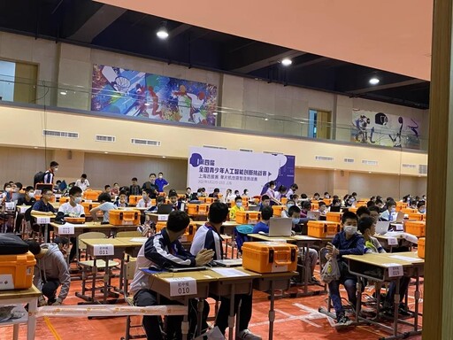 本次参赛主题为“未来校园”