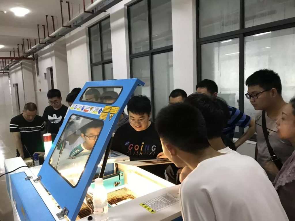 认真学习激光切割机操作