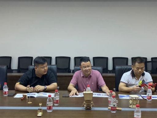 热烈欢迎广州市从化区“基于激光切割的创意智造项目”教师一行莅临我司开展研修活动！