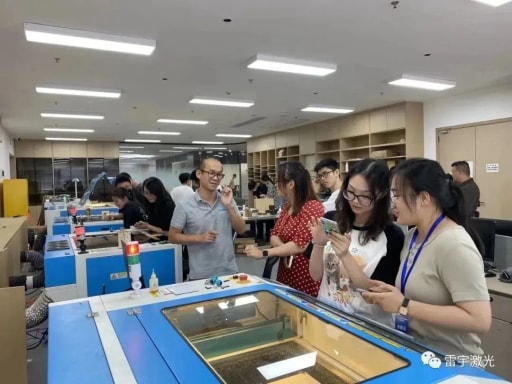 热烈欢迎东莞市松山湖教育管理中心一行莅临我司开展研修活动！