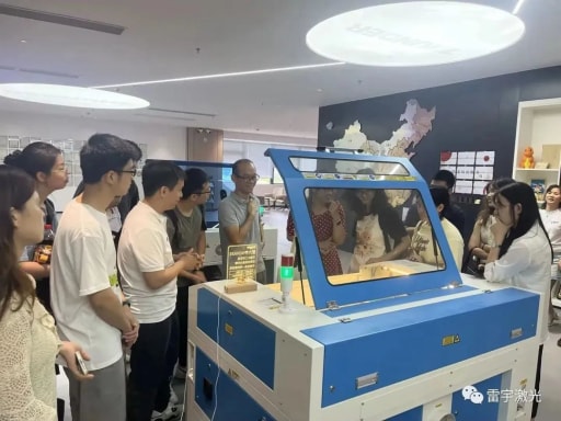热烈欢迎东莞市松山湖教育管理中心一行莅临我司开展研修活动！